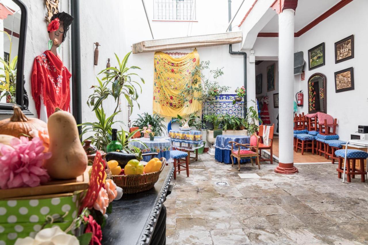 Hostel Patio 19 Malaga Luaran gambar